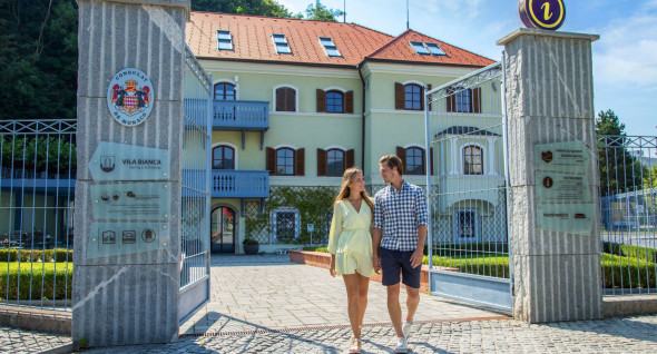 Visitors entering Vila Bianca in Velenje
